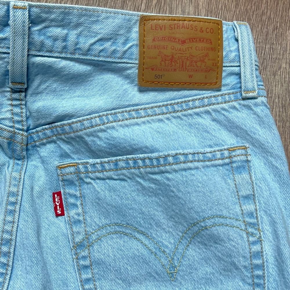 Vintage Levis 501 BIG E Light Wash Straight Leg Jeans W28 L26 A8746-0000 - Picture 15 of 15